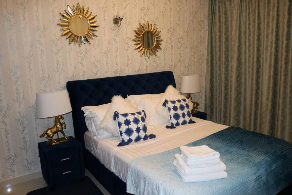 Apartment Huge 1-bedroom Unit With 2 Sofa Bed Amazing