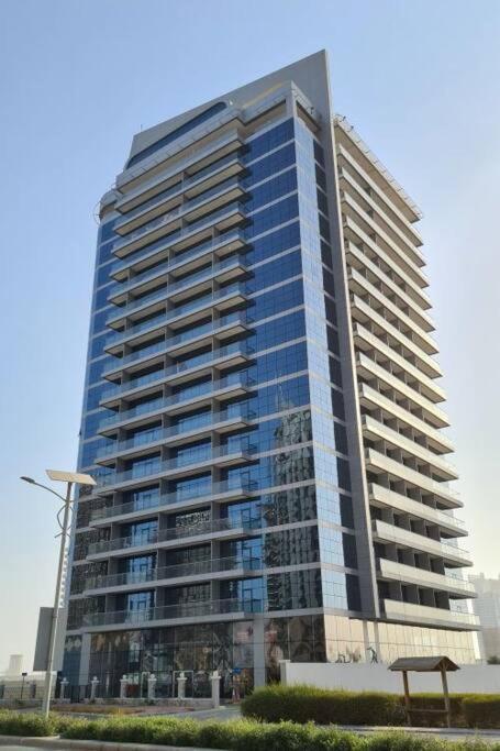 Apartment Huge 1-bedroom Unit With 2 Sofa Bed Amazing