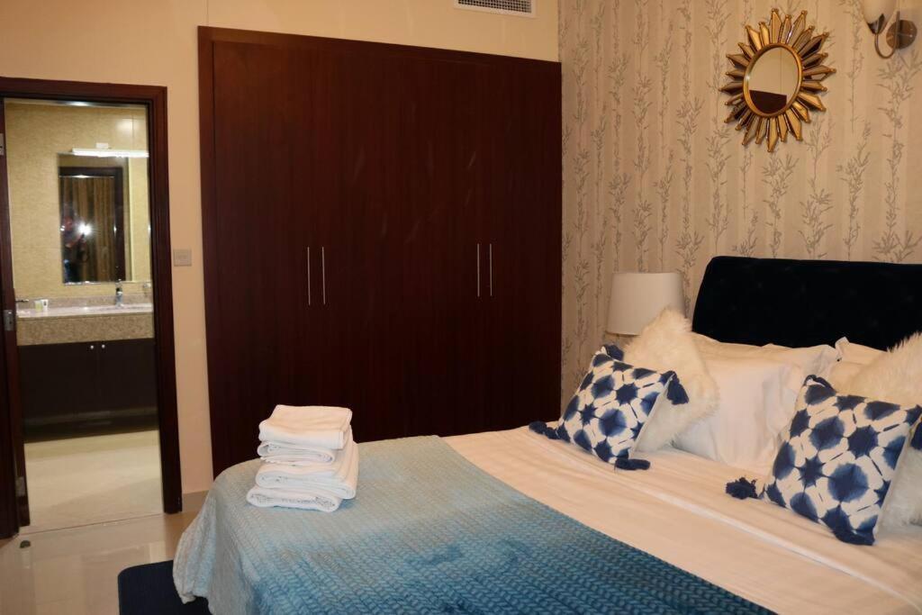 Huge 1-bedroom Unit With 2 Sofa Bed Amazing