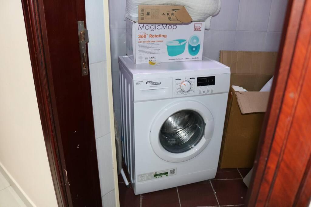 Huge 1-bedroom Unit With 2 Sofa Bed Amazing * Dubai