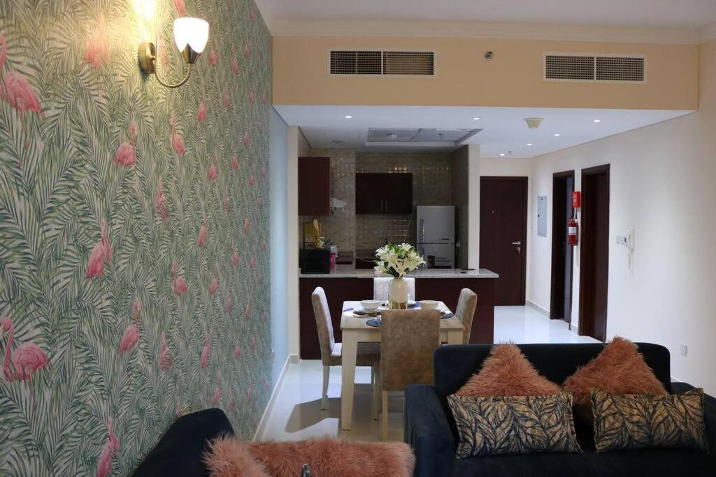 Huge 1-bedroom Unit With 2 Sofa Bed Amazing * Dubai