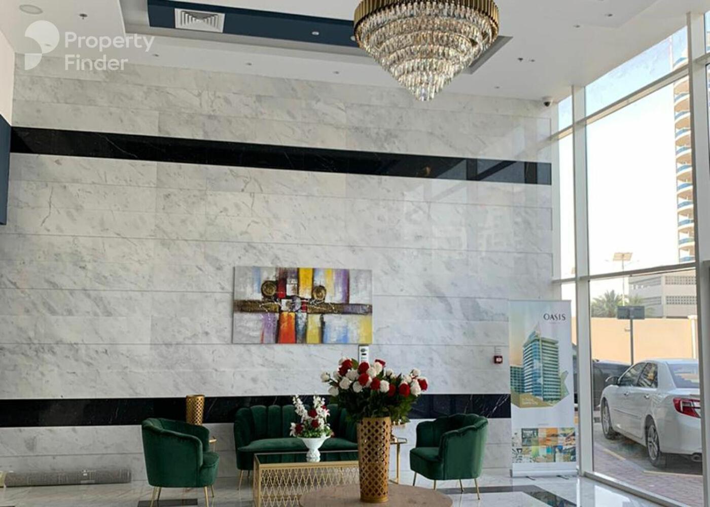 Huge 1-bedroom Unit With 2 Sofa Bed Amazing Dubai