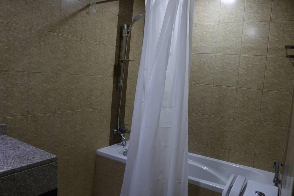 Huge 1-bedroom Unit With 2 Sofa Bed Amazing