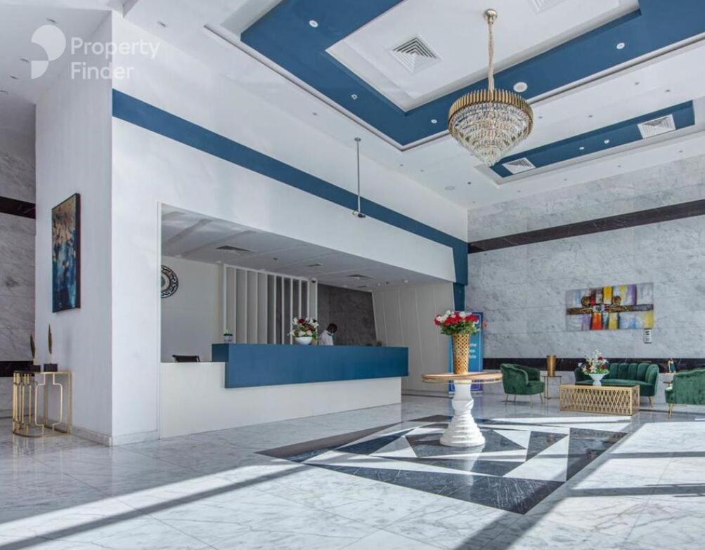 Apartment Huge 1-bedroom Unit With 2 Sofa Bed Amazing Dubai