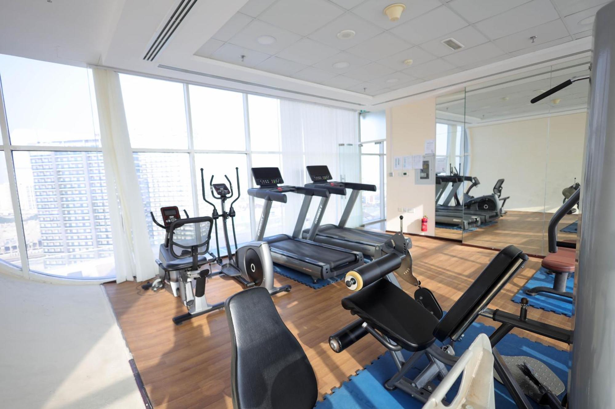Huge 1-bedroom Unit With 2 Sofa Bed Amazing Dubai