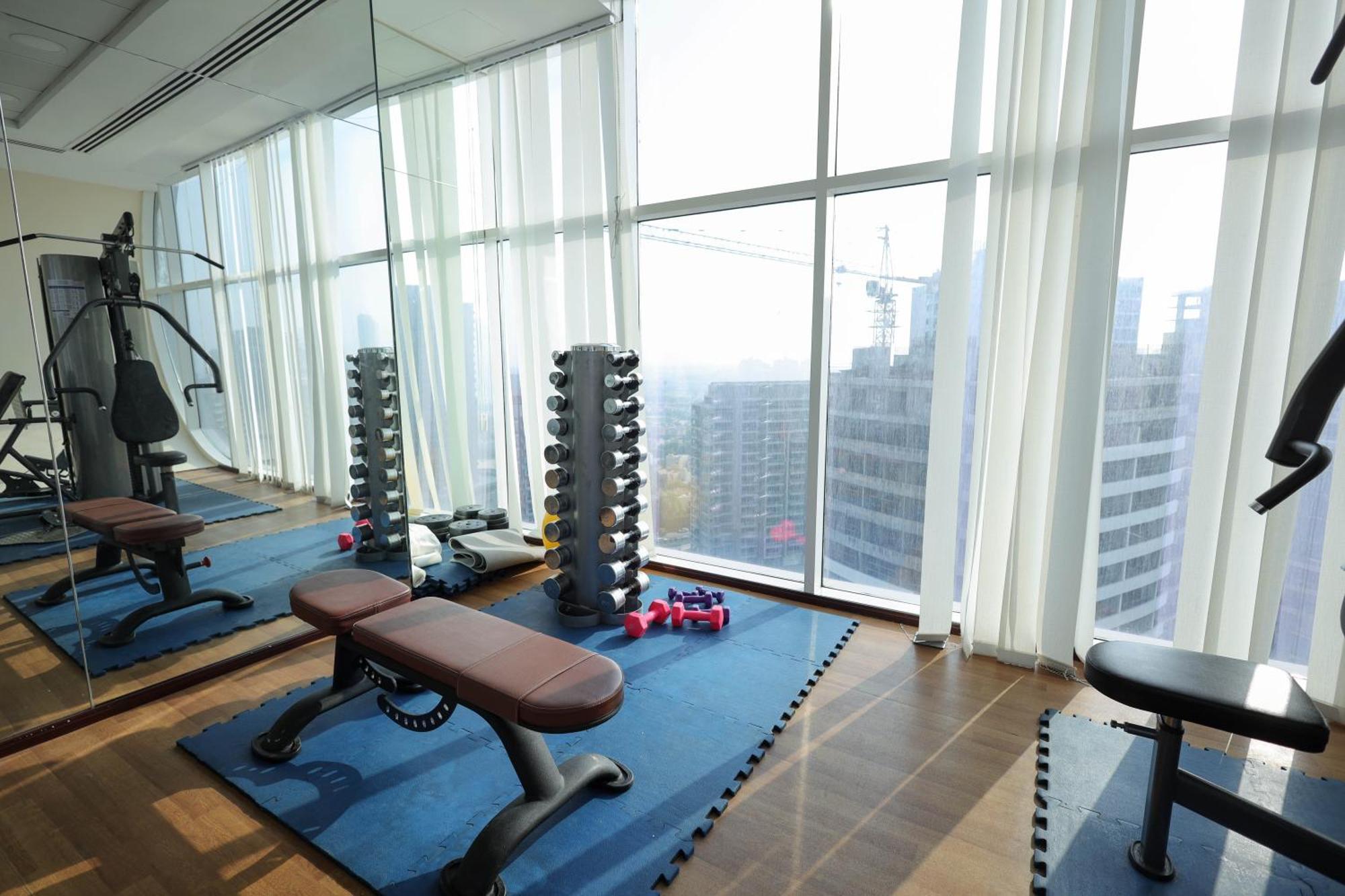 Huge 1-bedroom Unit With 2 Sofa Bed Amazing *